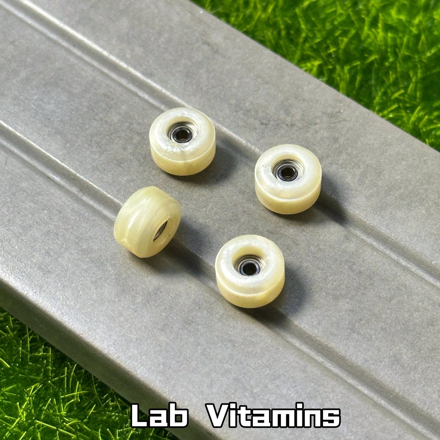 Labwheels - Vitamins (2024)