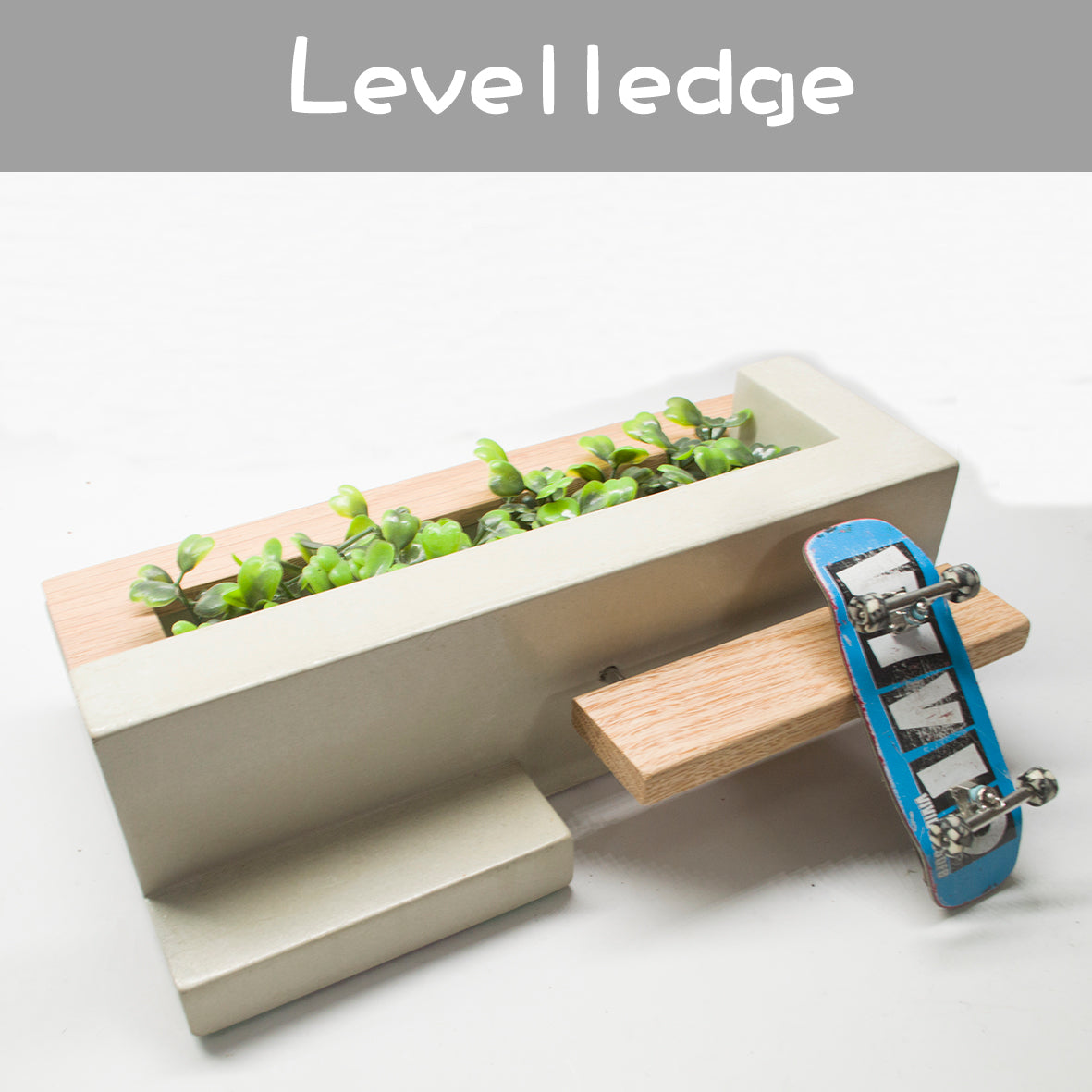 Levelledge: Plaza Planter
