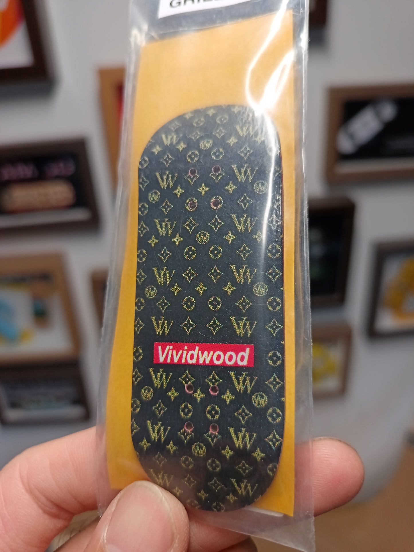Vividwood Deck (Grill)