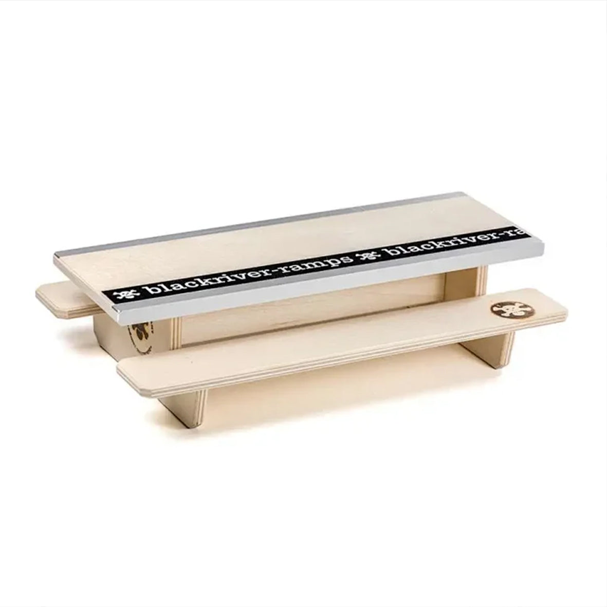 Blackriver: Pinic Table