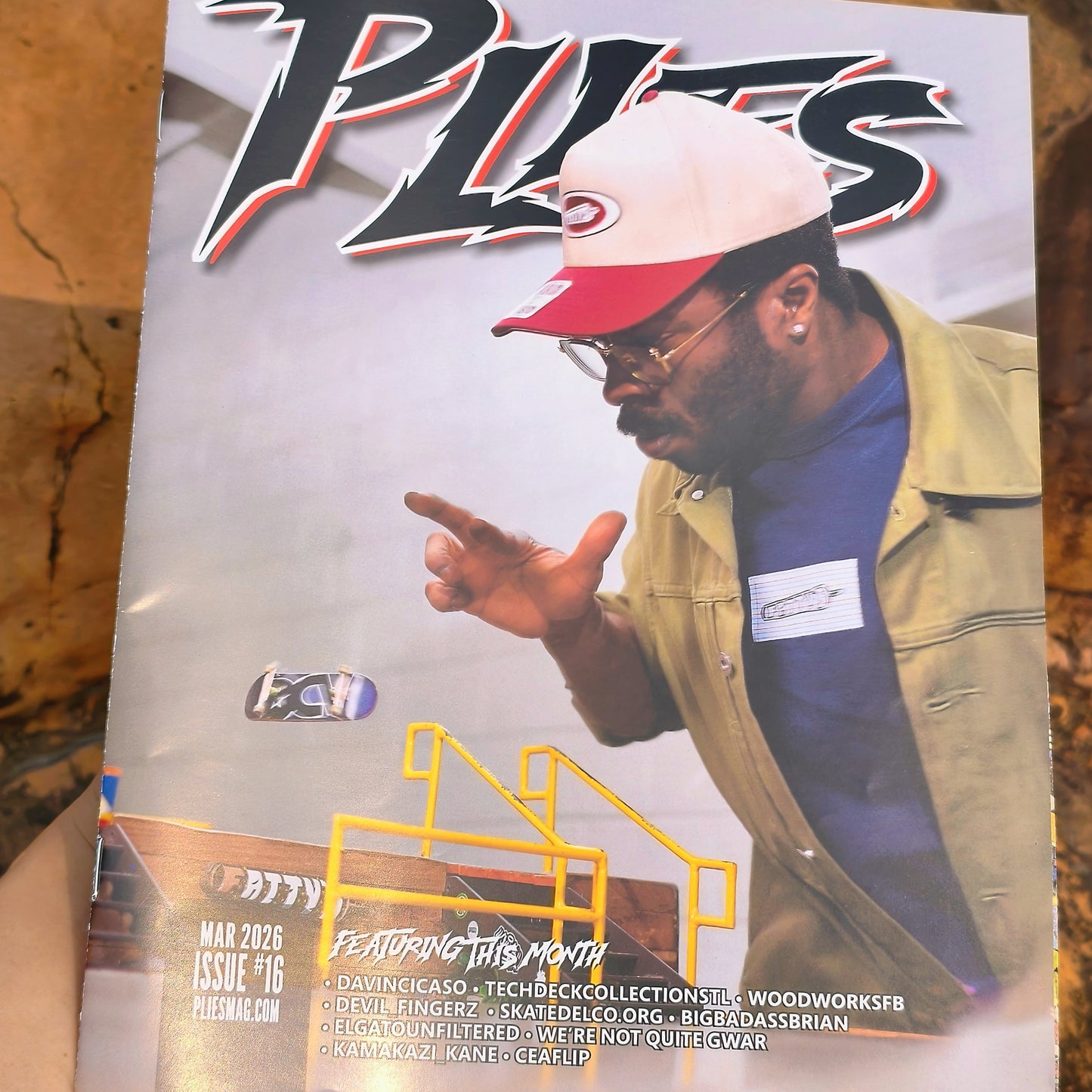 Plies Magazines