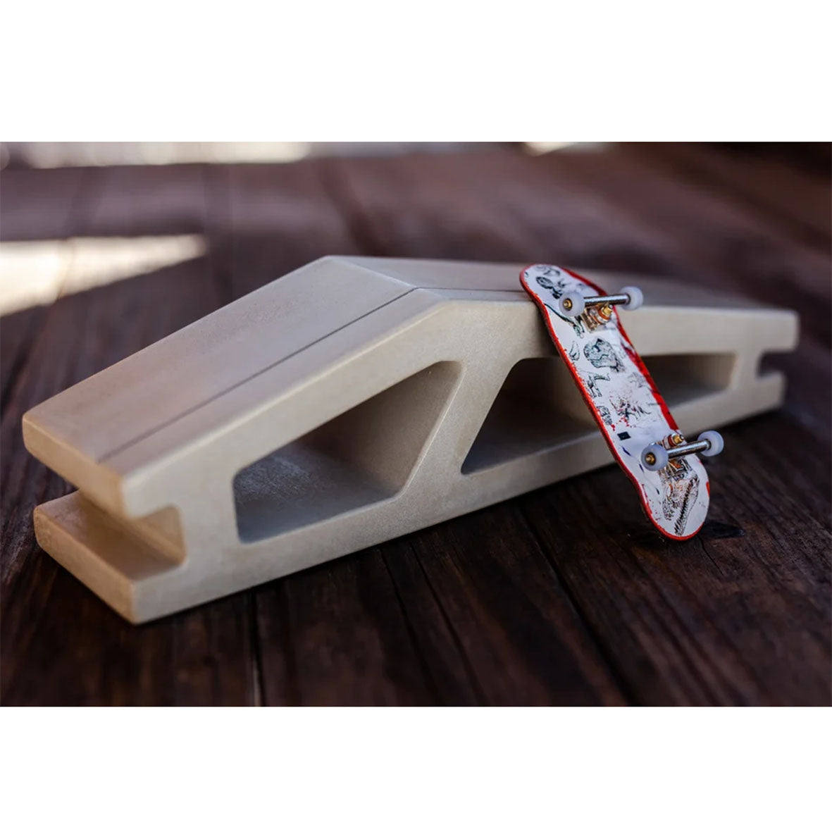 Levelledge: A-Frame Holo Series – Guaiguaichai Workshop
