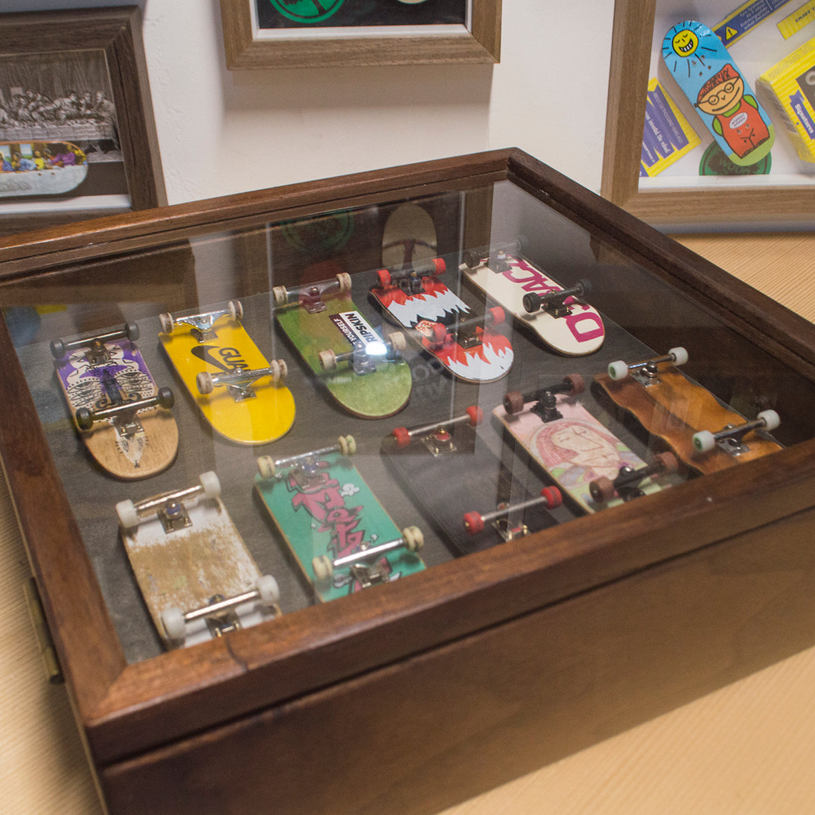 Premium Fingerboard Display – Guaiguaichai Workshop