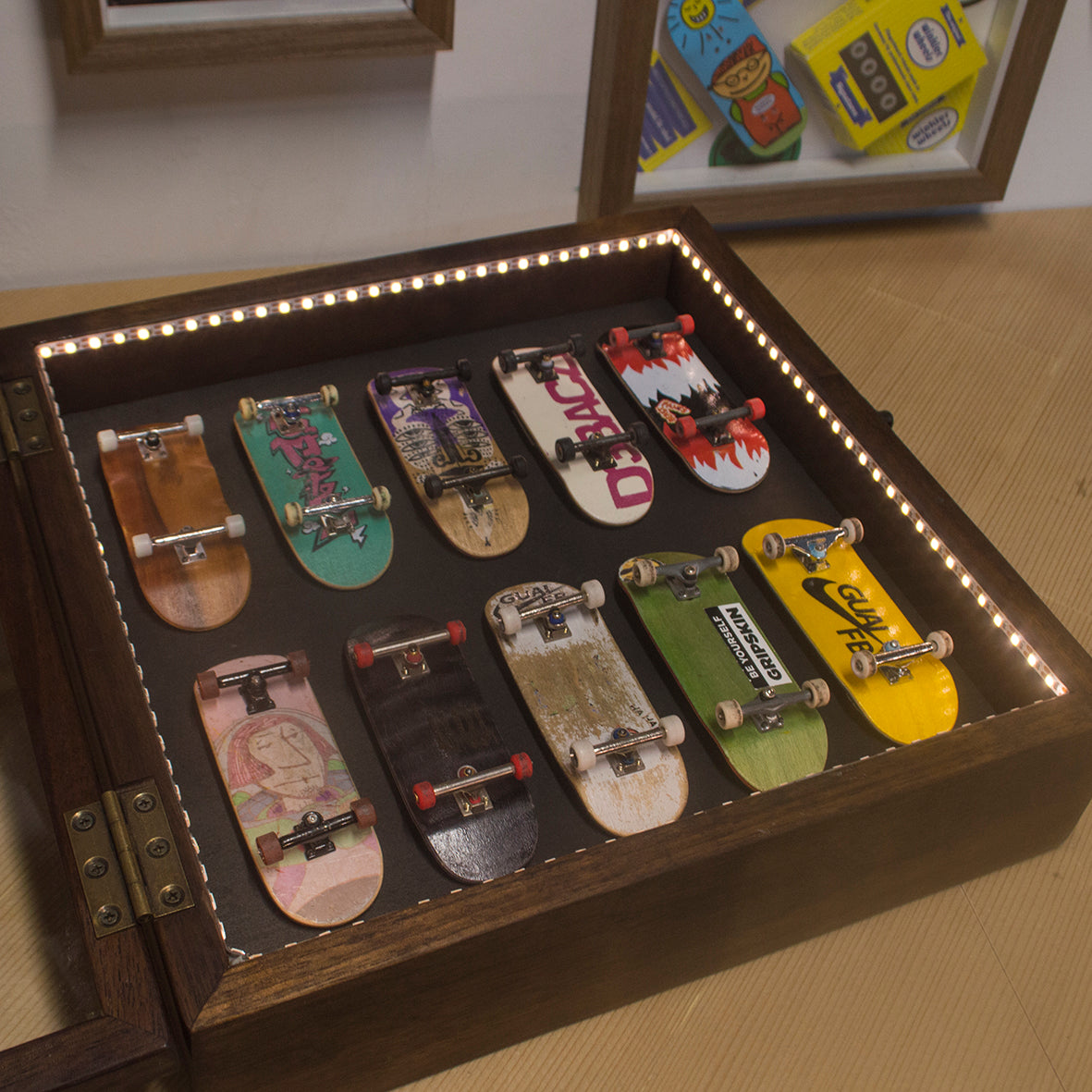 Premium Fingerboard Display – Guaiguaichai Workshop
