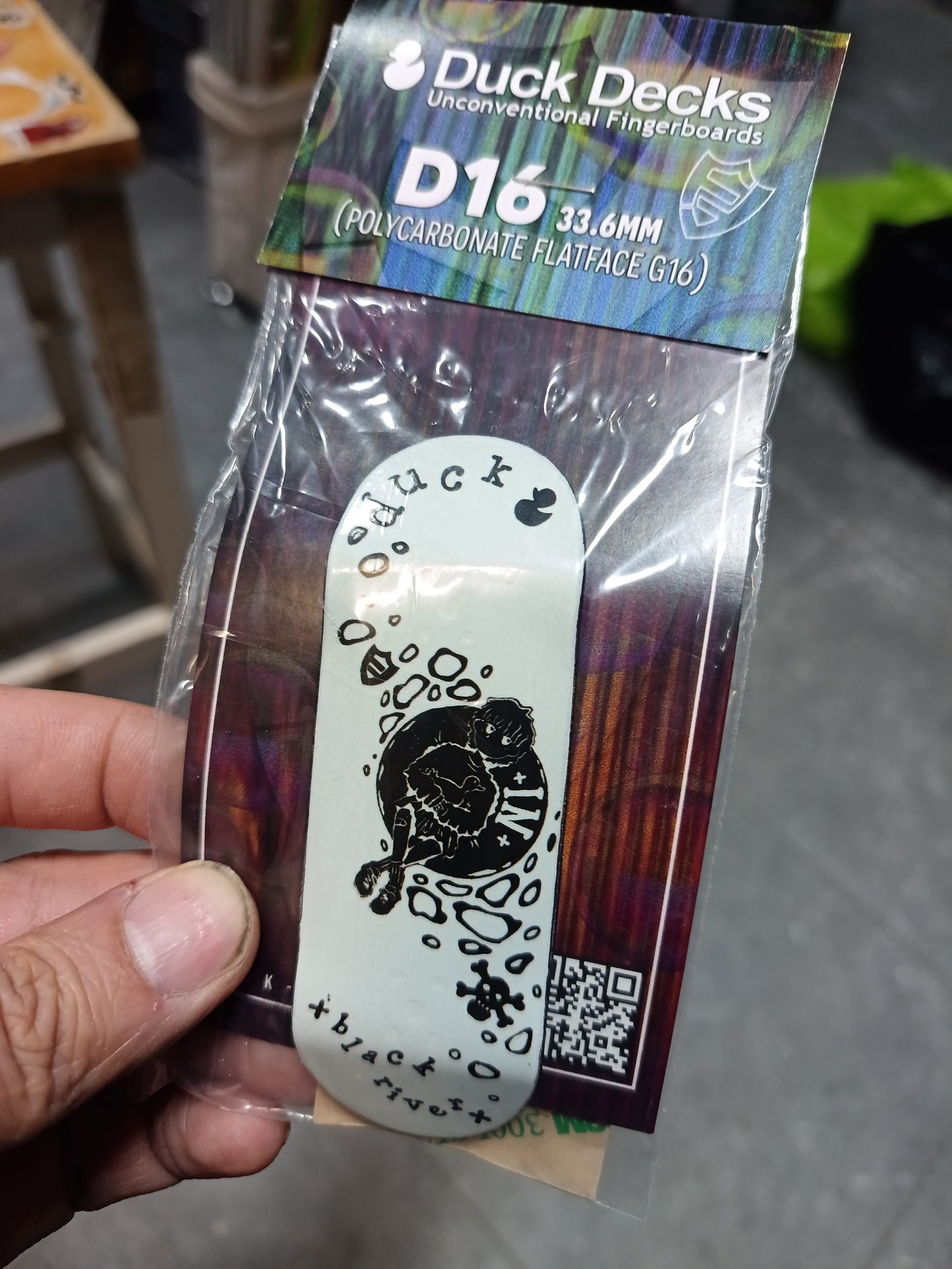 D16 Duck Decks