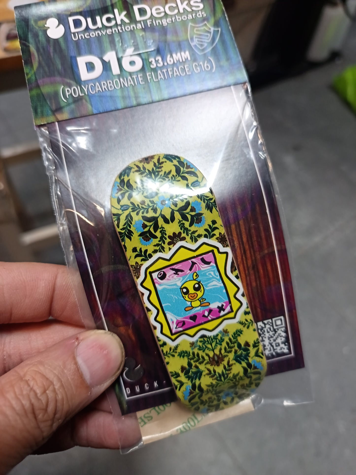 D16 Duck Decks