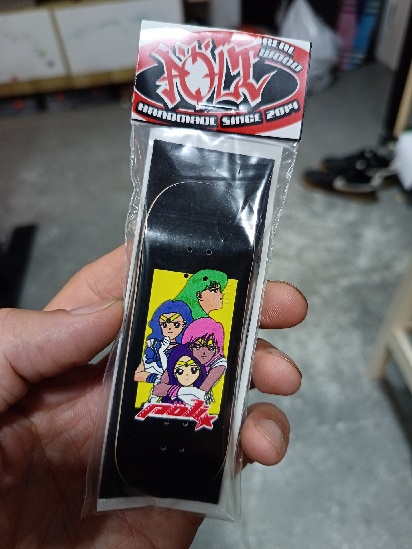 Poli Decks
